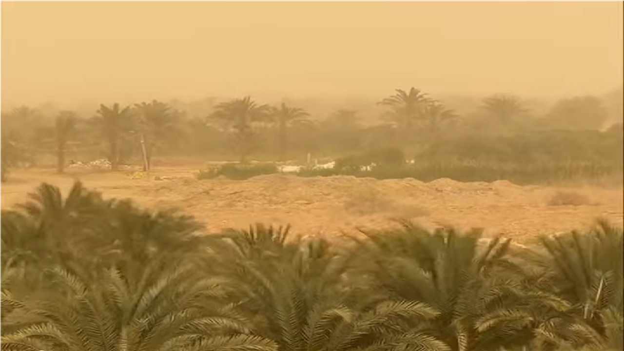 4 مناطق تواجه انخفاضاً في مستوى الرؤية بسبب سيطرة الأتربة العالقة مجدداً